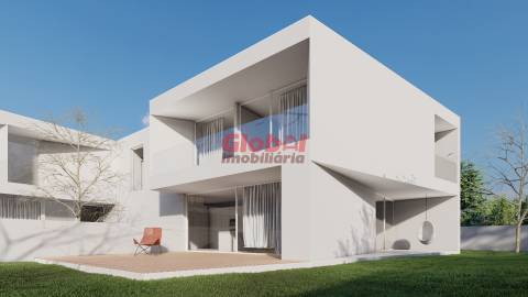 Moradia Geminada T4 Venda em Orgens,Viseu