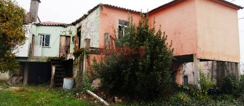 Moradia para Restaurar T4 Venda em Boa Aldeia, Farminhão e Torredeita,Viseu