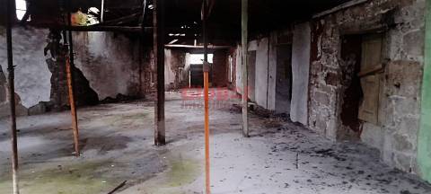 Moradia para Restaurar T4 Venda em Boa Aldeia, Farminhão e Torredeita,Viseu