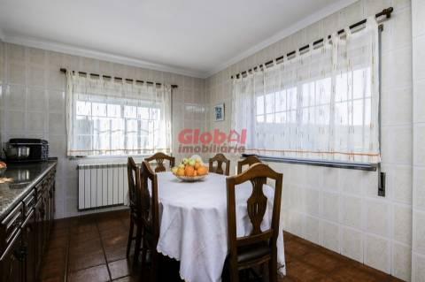 Moradia Isolada T5 Venda em Mões,Castro Daire