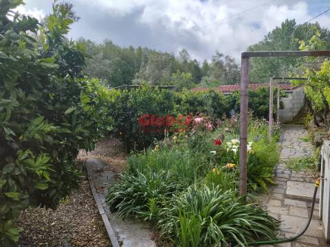 Moradia Geminada T5 Venda em Mundão,Viseu