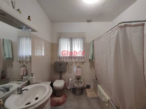 Moradia Geminada T5 Venda em Mundão,Viseu