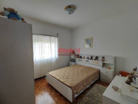 Moradia Geminada T5 Venda em Mundão,Viseu