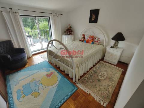 Moradia Geminada T5 Venda em Mundão,Viseu