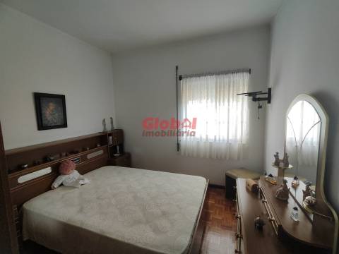 Moradia Geminada T5 Venda em Mundão,Viseu