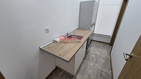 Loja  Venda em Ranhados,Viseu