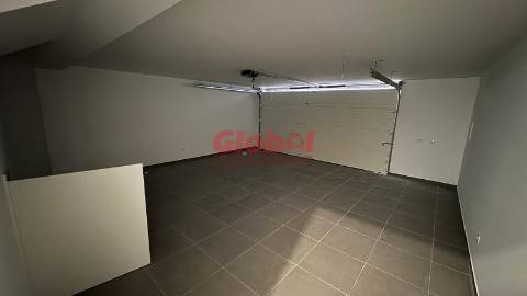 Moradia Geminada T5 Venda em Viseu,Viseu