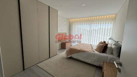 Moradia Geminada T5 Venda em Viseu,Viseu