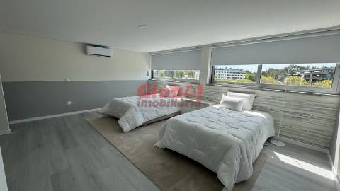 Moradia Geminada T5 Venda em Viseu,Viseu