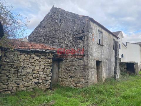 Moradia para Restaurar T3 Venda em Queiriga,Vila Nova de Paiva