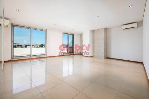 Apartamento T4 Venda em Viseu,Viseu