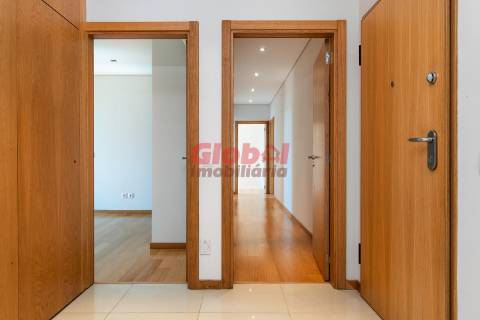 Apartamento T4 Venda em Viseu,Viseu