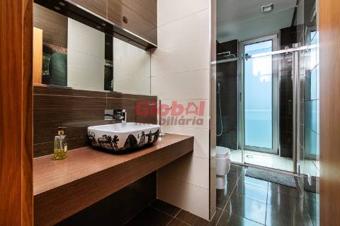 Apartamento T4 Venda em Viseu,Viseu