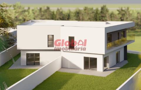 Moradia Geminada T3 Venda em São João de Lourosa,Viseu