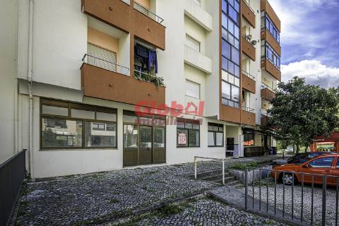 Loja  Venda em Abraveses,Viseu