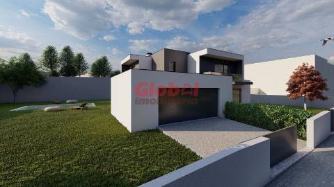 Moradia Isolada T4 Venda em Ribafeita,Viseu