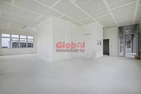 Loja  Venda em Ranhados,Viseu