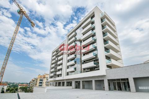 Loja  Venda em Ranhados,Viseu