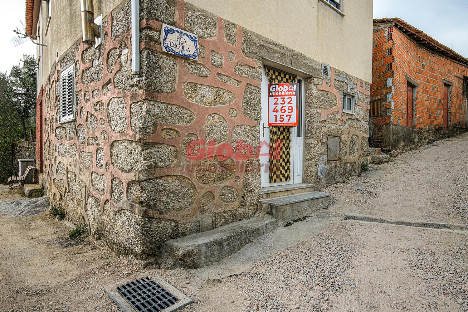 Moradia em Banda T3 Venda em Boa Aldeia, Farminhão e Torredeita,Viseu