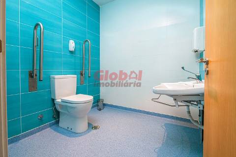 Loja  Trespasse em Faíl e Vila Chã de Sá,Viseu