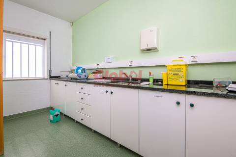 Loja  Trespasse em Faíl e Vila Chã de Sá,Viseu