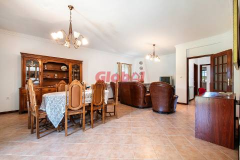 Moradia Geminada T4 Venda em São João de Lourosa,Viseu