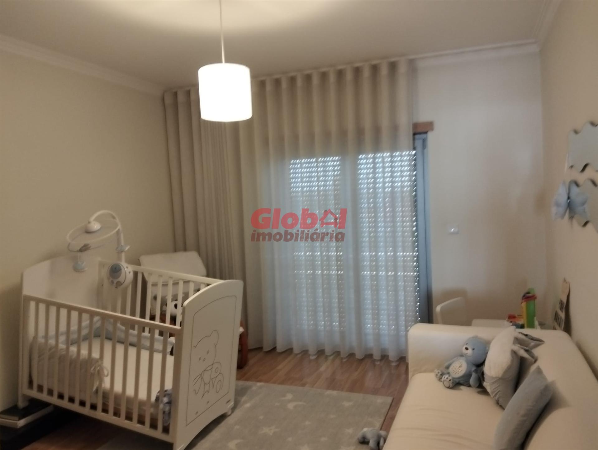 Moradia em Banda T4 Venda em Orgens,Viseu