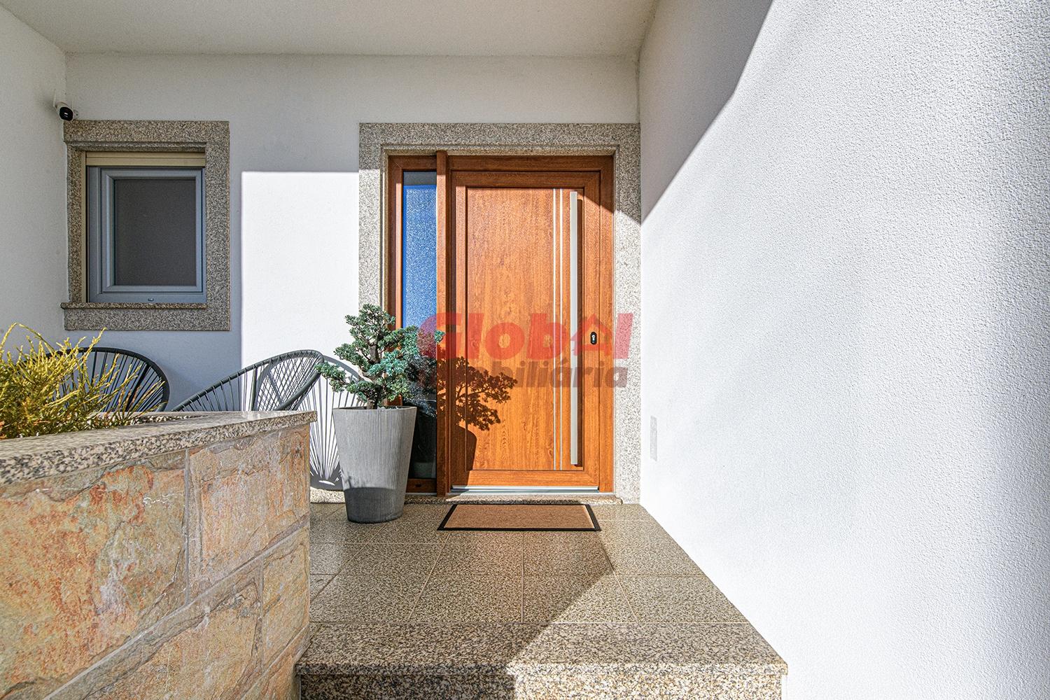 Moradia em Banda T4 Venda em Orgens,Viseu