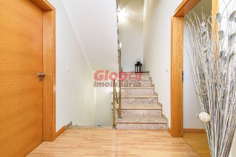 Moradia em Banda T4 Venda em Orgens,Viseu