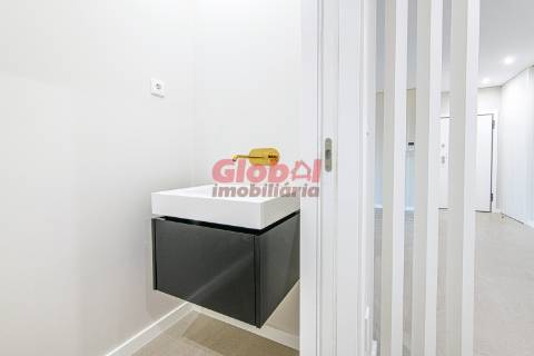 Apartamento T4 Venda em Repeses e São Salvador,Viseu