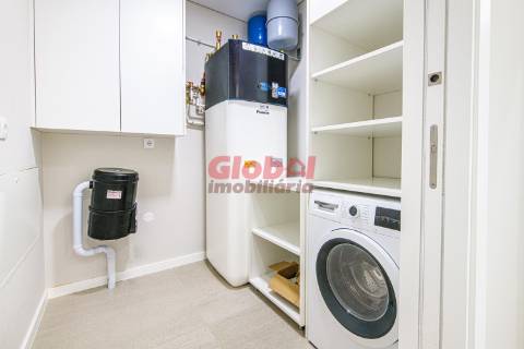 Apartamento T4 Venda em Repeses e São Salvador,Viseu