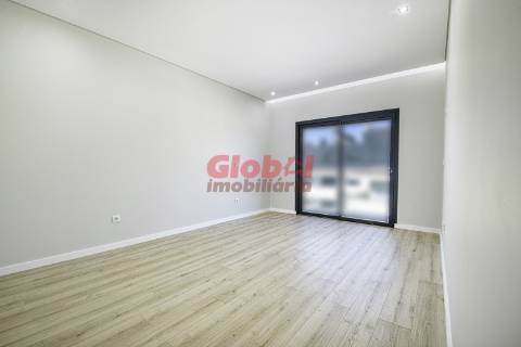 Apartamento T4 Venda em Repeses e São Salvador,Viseu