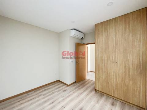 Apartamento T1+1 Venda em Cavernães,Viseu