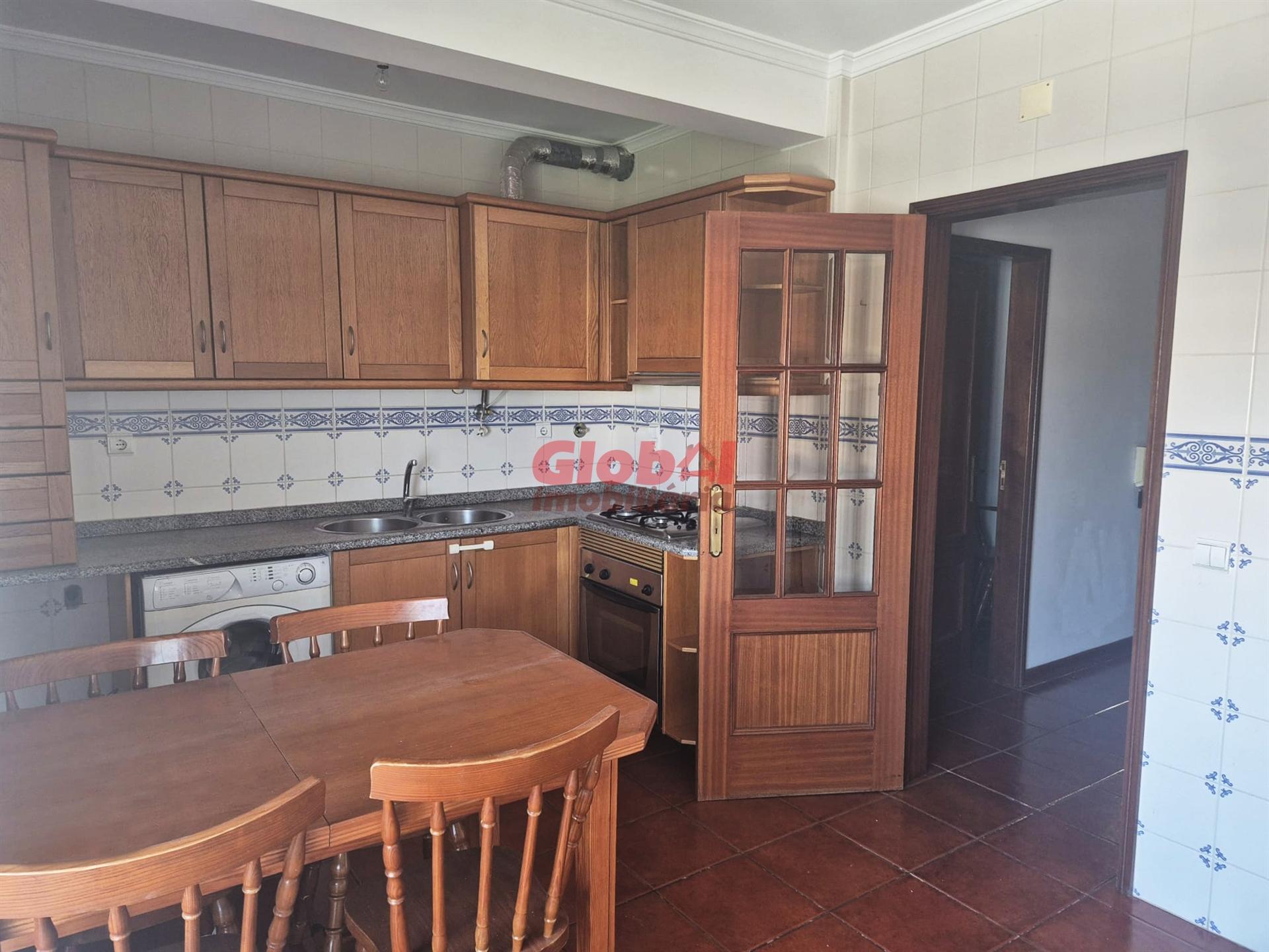 Apartamento T3 Venda em Oliveira do Hospital e São Paio de Gramaços,Oliveira do Hospital