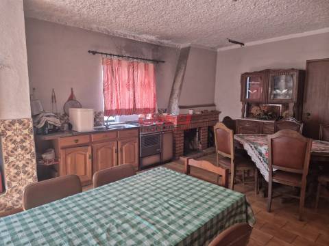 Moradia T4 Venda em Seixo da Beira,Oliveira do Hospital