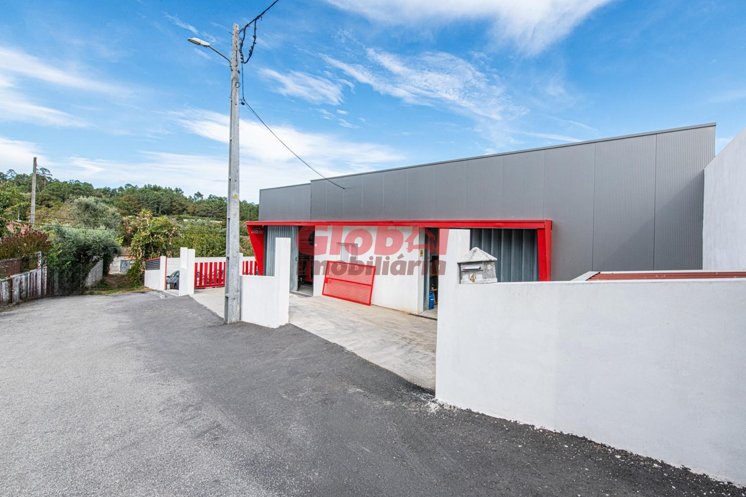 Armazém  Venda em Campo,Viseu