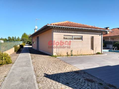 Moradia T3 Venda em Cavernães,Viseu