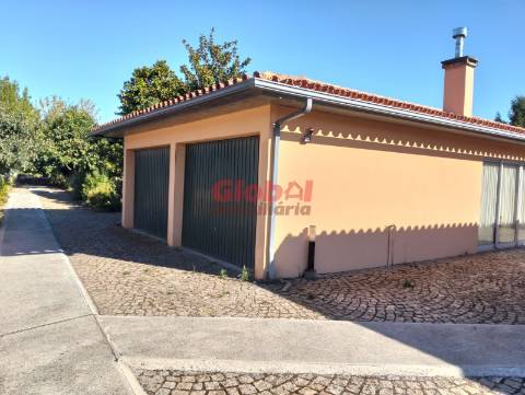 Moradia T3 Venda em Cavernães,Viseu