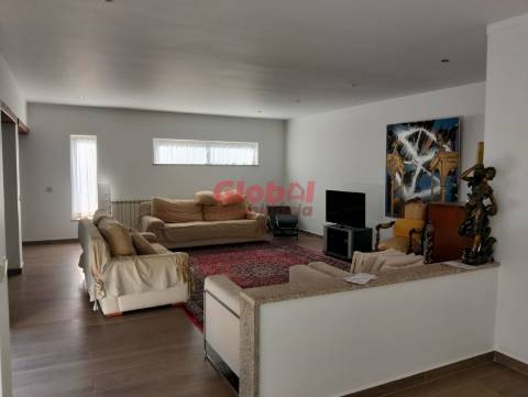 Moradia T3 Venda em Cavernães,Viseu