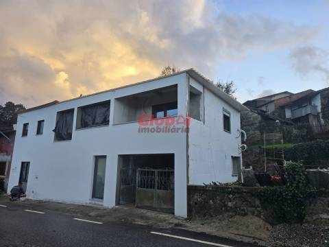 Moradia T3 Venda em Couto de Baixo e Couto de Cima,Viseu