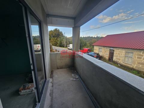 Moradia T3 Venda em Couto de Baixo e Couto de Cima,Viseu