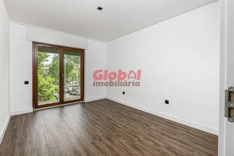 Apartamento T4 Venda em Viseu,Viseu