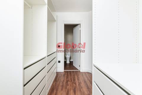 Apartamento T4 Venda em Viseu,Viseu