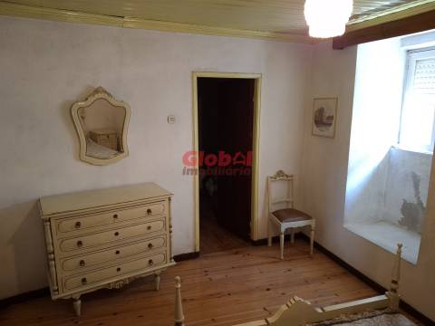 Moradia T4 Venda em Romãs, Decermilo e Vila Longa,Sátão