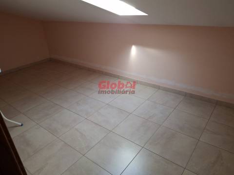 Moradia T4 Venda em Romãs, Decermilo e Vila Longa,Sátão