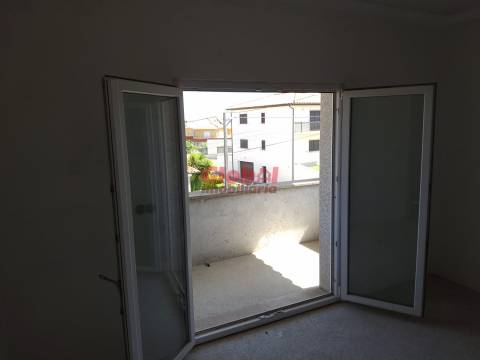 Moradia T4 Venda em Aguiar da Beira e Coruche,Aguiar da Beira