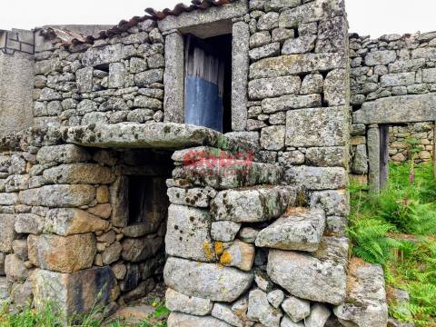 Moradia para Restaurar  Venda em Arnas,Sernancelhe