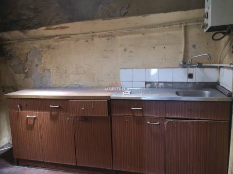 Moradia para Restaurar T2 Venda em Paranhos,Seia