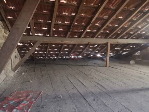 Moradia para Restaurar T2 Venda em Paranhos,Seia