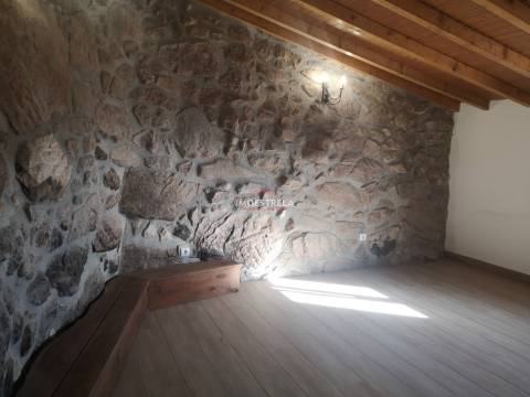 Terreno Para Construção T4 Venda em Santa Marinha e São Martinho,Seia